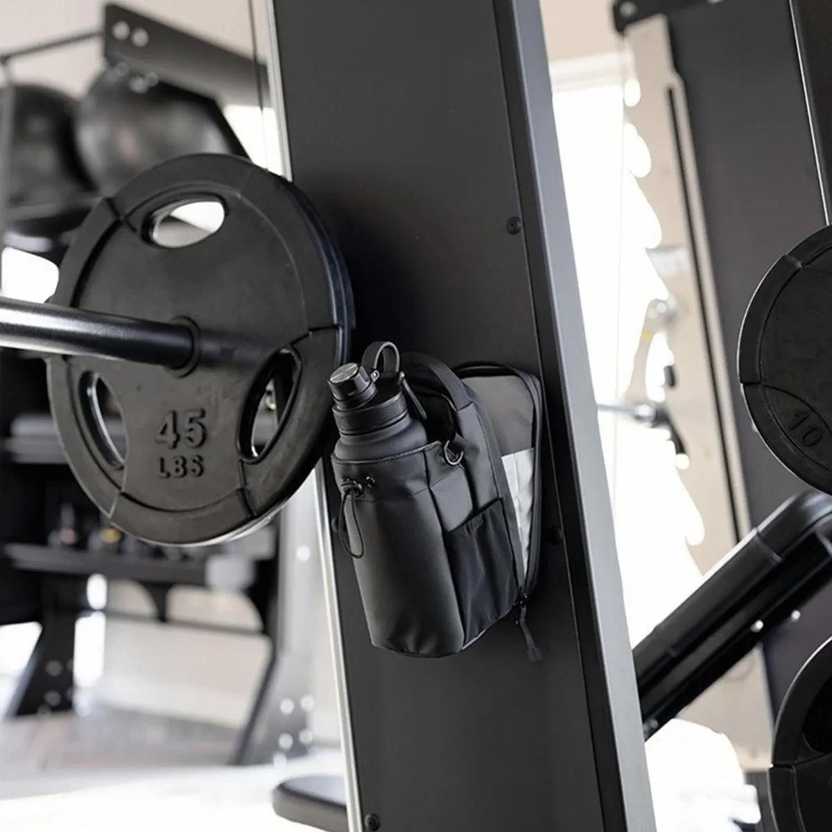 Titan Bag – Bolso Magnético con Soporte para Termo